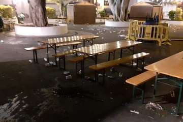  Limpieza retira decenas de toneladas de residuos de la Noche de San Juan en Telde/TA.